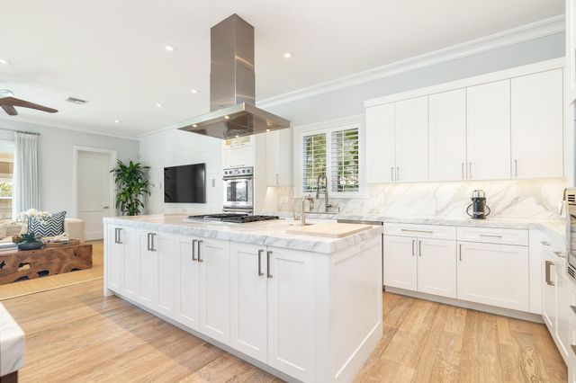 222 Arlington Road, West Palm Beach, FL 33405