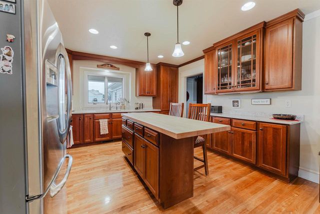 5294 NOTRE DAME DRIVE, Omro, WI 54963