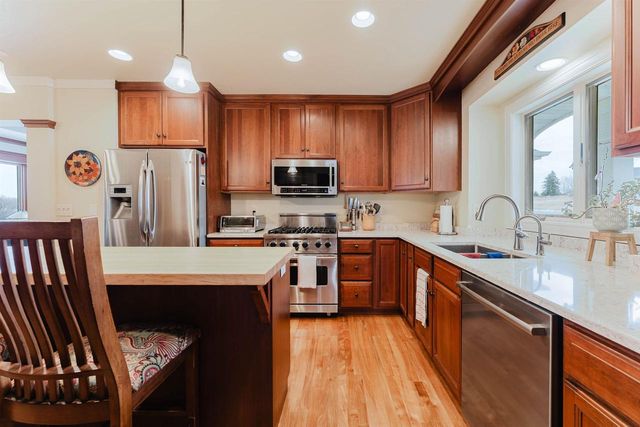 5294 NOTRE DAME DRIVE, Omro, WI 54963