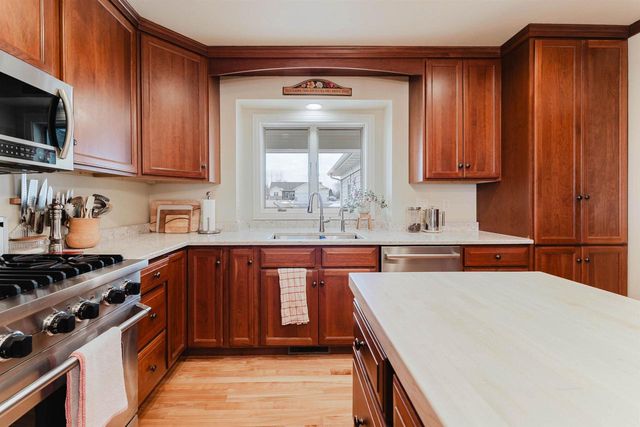 5294 NOTRE DAME DRIVE, Omro, WI 54963