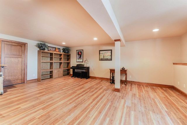 5294 NOTRE DAME DRIVE, Omro, WI 54963