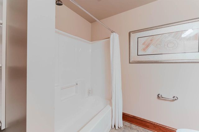 5294 NOTRE DAME DRIVE, Omro, WI 54963