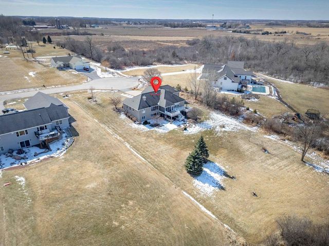 5294 NOTRE DAME DRIVE, Omro, WI 54963