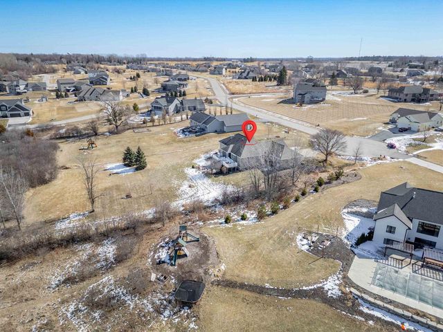 5294 NOTRE DAME DRIVE, Omro, WI 54963