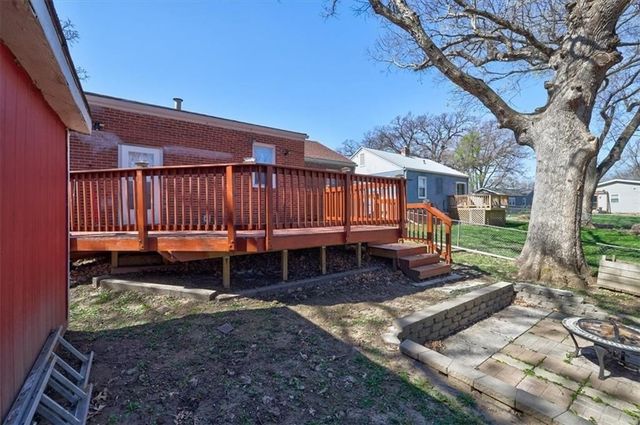 619 Palmer Place, Des Moines, IA 50315