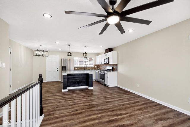 5625 Gateway Drive, Indianapolis, IN 46254