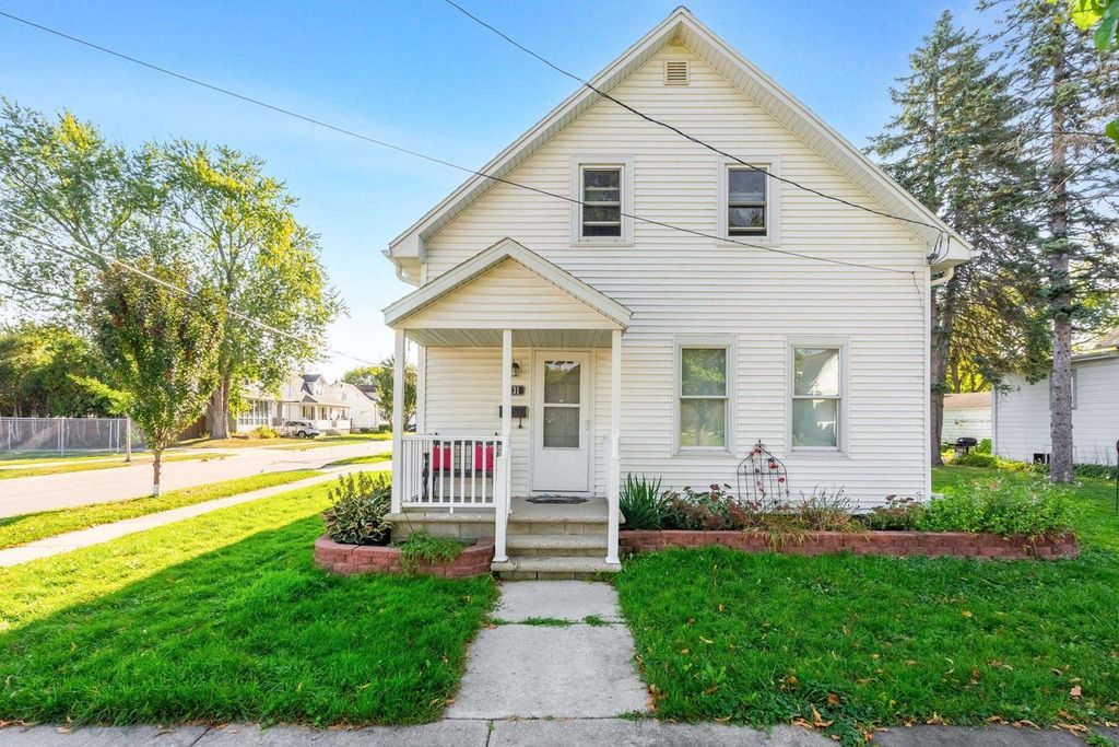 131 GARFIELD STREET, Green Bay, WI 54303