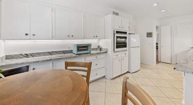 6311 Bandera Avenue D, Dallas, TX 75225