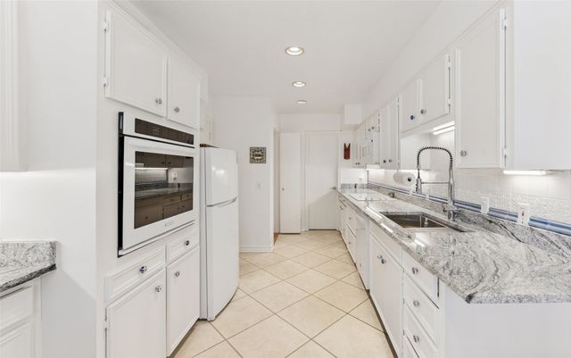 6311 Bandera Avenue D, Dallas, TX 75225