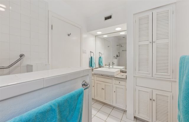 6311 Bandera Avenue D, Dallas, TX 75225