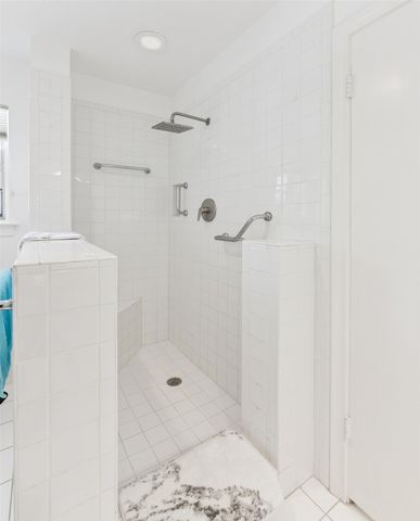 6311 Bandera Avenue D, Dallas, TX 75225