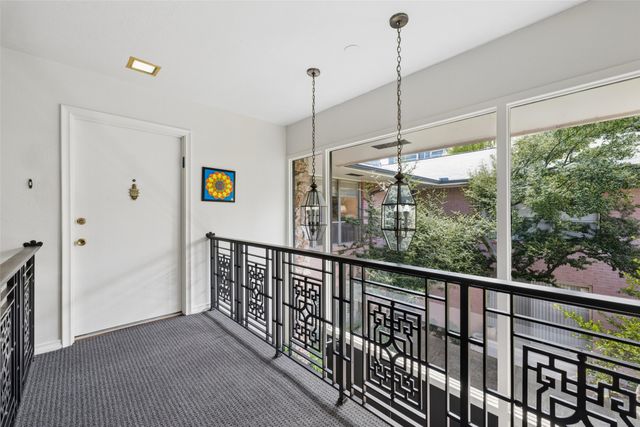 6311 Bandera Avenue D, Dallas, TX 75225