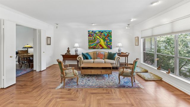 6311 Bandera Avenue D, Dallas, TX 75225