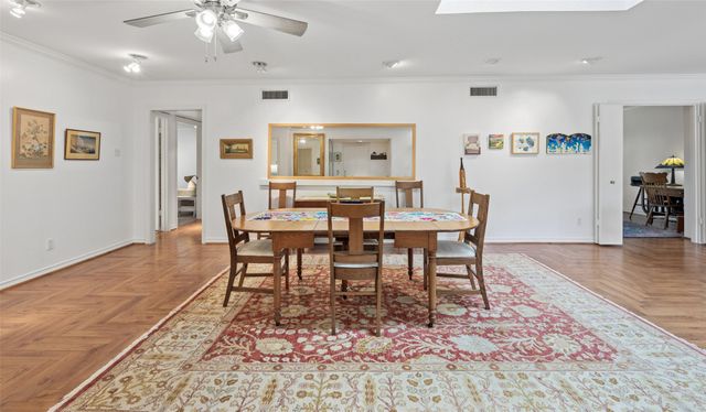 6311 Bandera Avenue D, Dallas, TX 75225