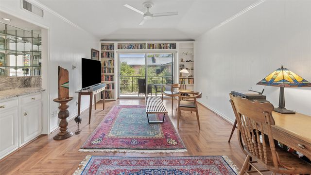 6311 Bandera Avenue D, Dallas, TX 75225