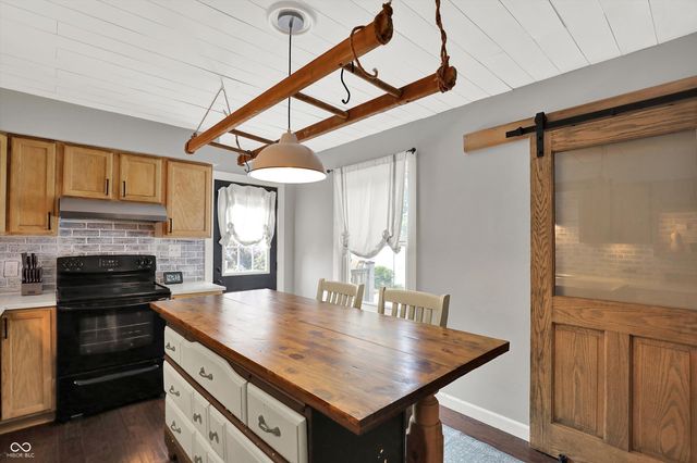 926 Walnut Street, Franklin, IN 46131