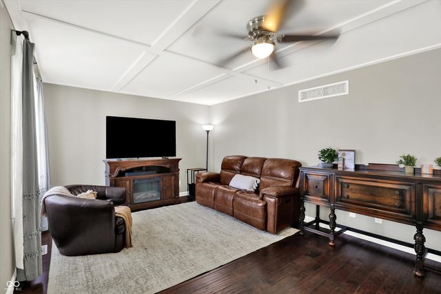 926 Walnut Street, Franklin, IN 46131