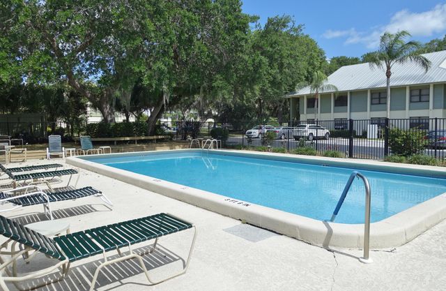 5190 SE Seascape Way 103, Stuart, FL 34997