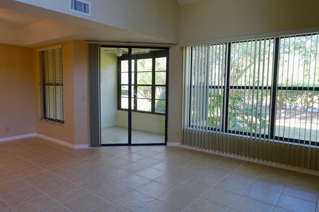 5190 SE Seascape Way 103, Stuart, FL 34997