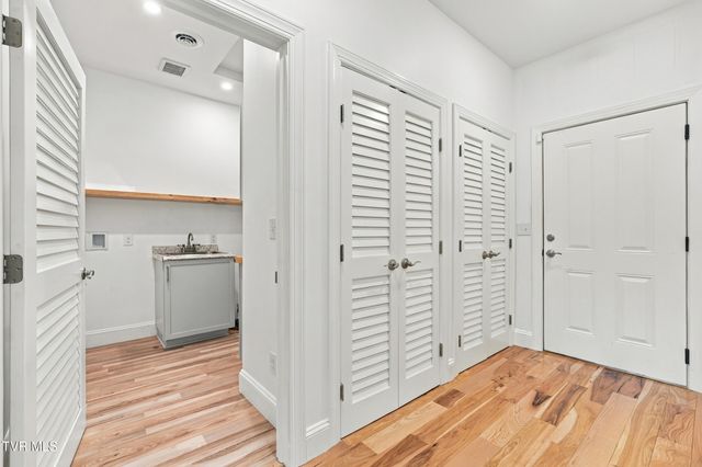 121 Carriage Lane, Blountville, TN 37617