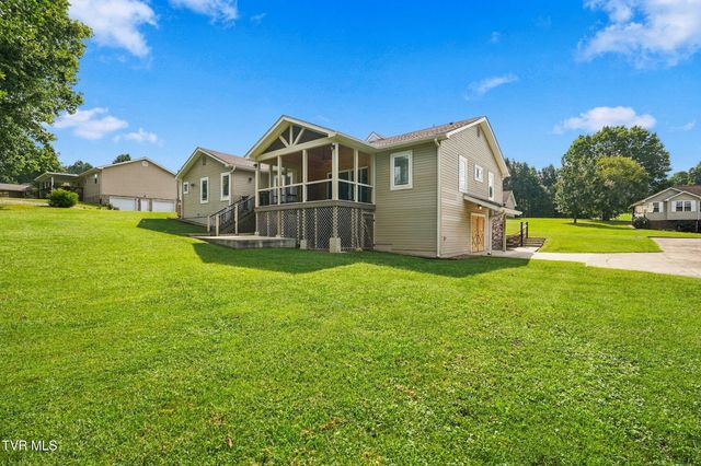 121 Carriage Lane, Blountville, TN 37617