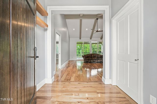 121 Carriage Lane, Blountville, TN 37617