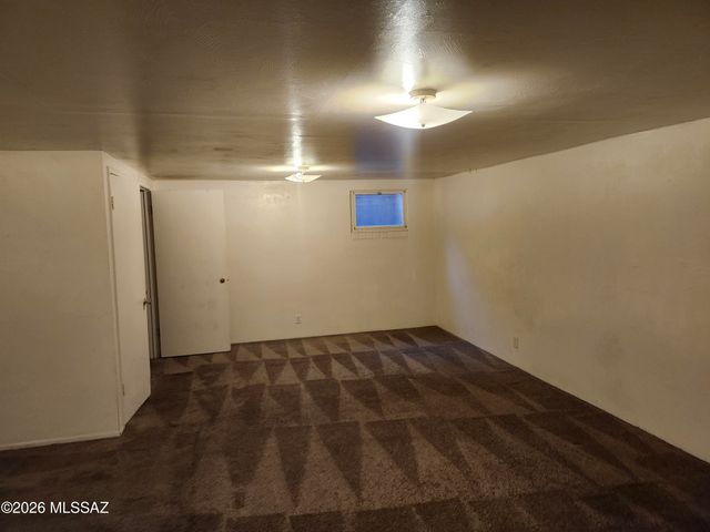 1244 S Camino Seco, Tucson, AZ 85710