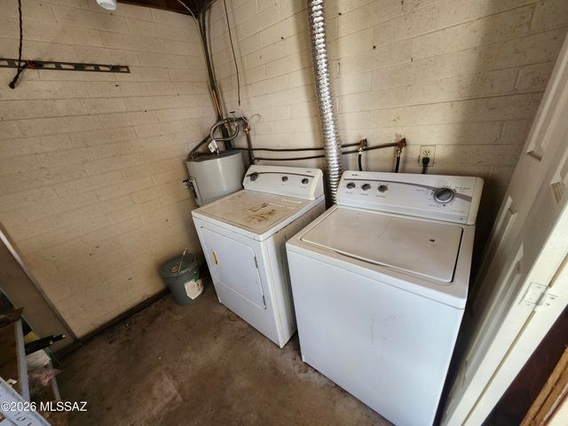 1244 S Camino Seco, Tucson, AZ 85710