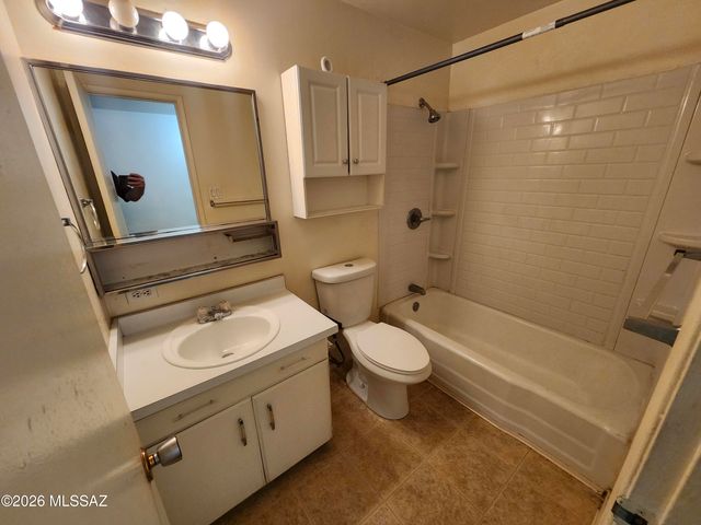 1244 S Camino Seco, Tucson, AZ 85710