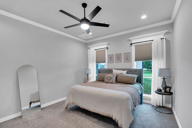 1141 Hayfield Drive, Midlothian, TX 76065