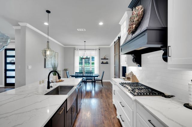 1141 Hayfield Drive, Midlothian, TX 76065