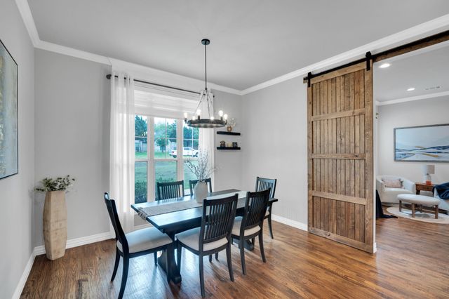 1141 Hayfield Drive, Midlothian, TX 76065