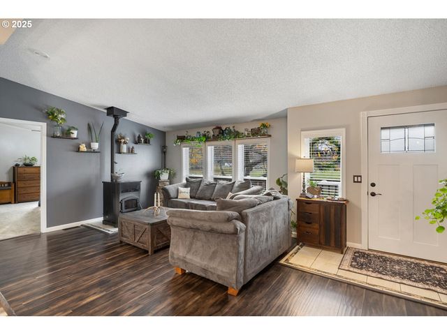 15441 S UNION MILLS Rd, Mulino, OR 97042