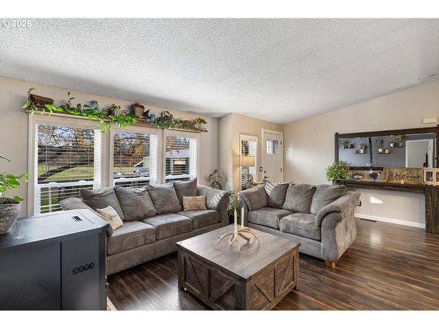 15441 S UNION MILLS Rd, Mulino, OR 97042