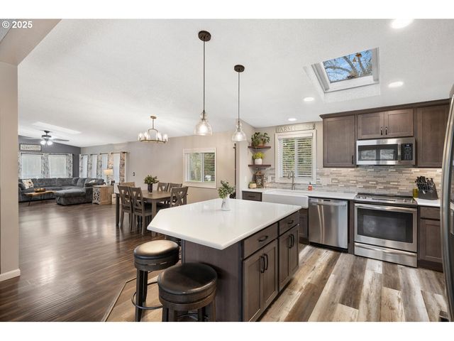 15441 S UNION MILLS Rd, Mulino, OR 97042