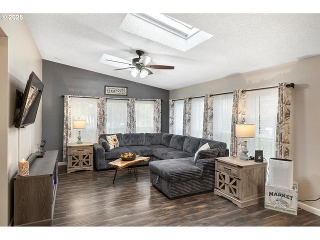 15441 S UNION MILLS Rd, Mulino, OR 97042