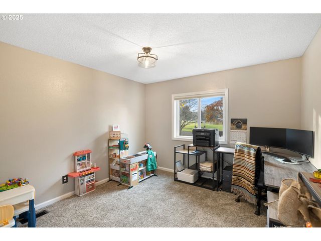 15441 S UNION MILLS Rd, Mulino, OR 97042