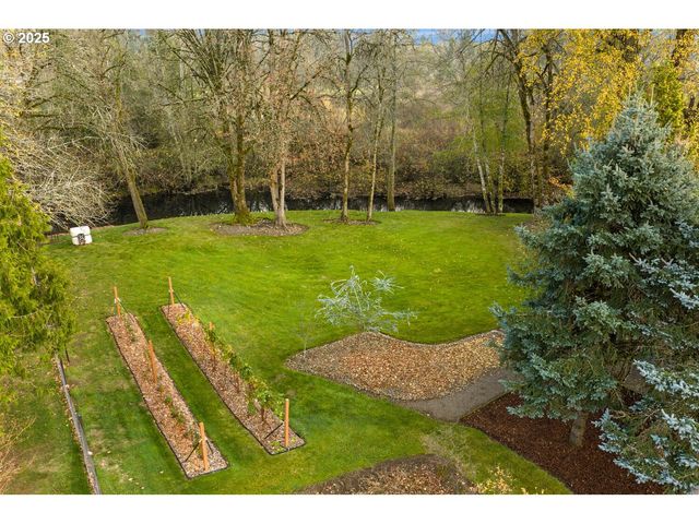 15441 S UNION MILLS Rd, Mulino, OR 97042