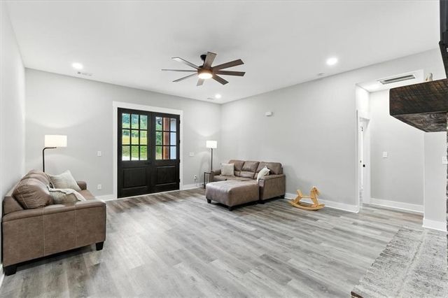 4301 JOE FRANK HARRIS NW Parkway, Adairsville, GA 30103