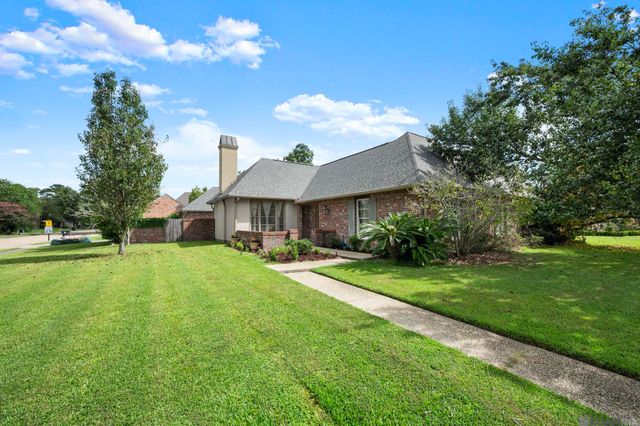9813 Oliphant Rd, Baton Rouge, LA 70809