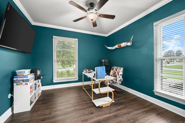 9813 Oliphant Rd, Baton Rouge, LA 70809