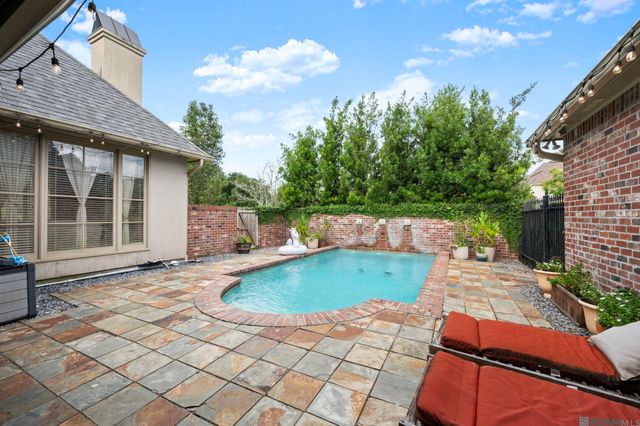 9813 Oliphant Rd, Baton Rouge, LA 70809