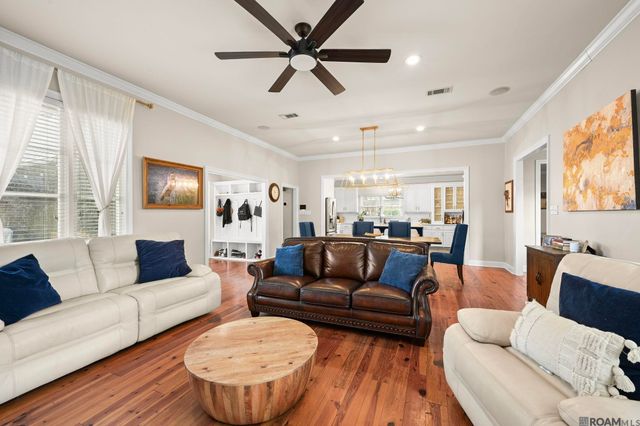 9813 Oliphant Rd, Baton Rouge, LA 70809