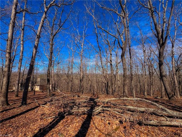 2171 Sierra Trace Road, Denton, NC 27239