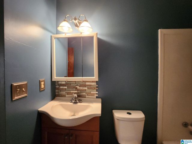 2300 CHERRY AVENUE, Hueytown, AL 35023