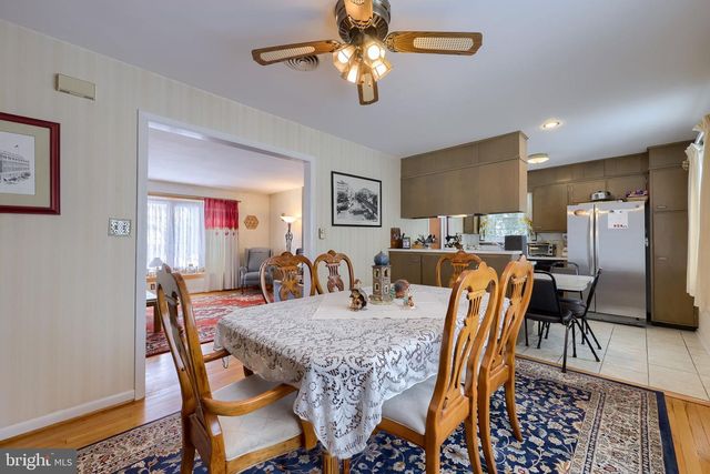 509 OAK GROVE DR, Lancaster, PA 17601