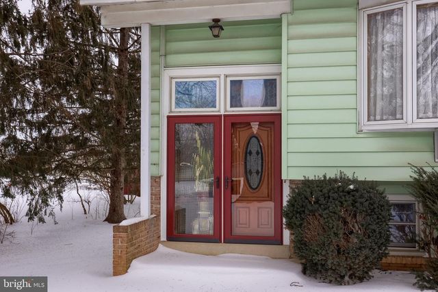 509 OAK GROVE DR, Lancaster, PA 17601