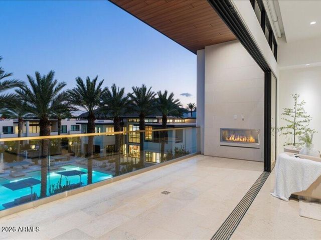 6587 N PALMERAIE Boulevard 3004, Paradise Valley, AZ 85253