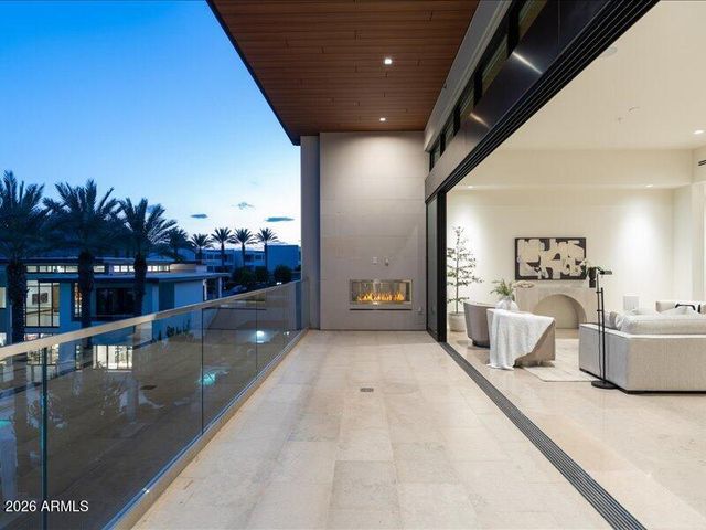 6587 N PALMERAIE Boulevard 3004, Paradise Valley, AZ 85253