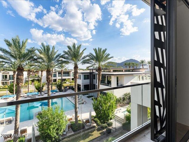 6587 N PALMERAIE Boulevard 3004, Paradise Valley, AZ 85253